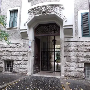 House Vaticano Roma